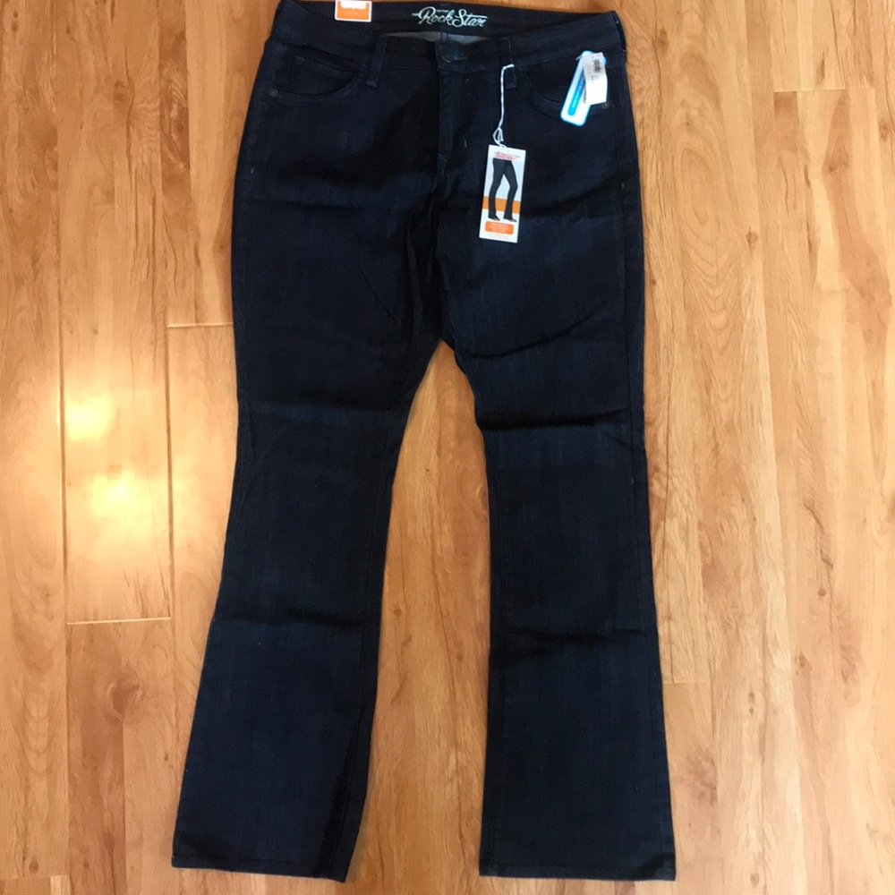 Old Navy Rock Star Boot Cut Jeans (NWT)
